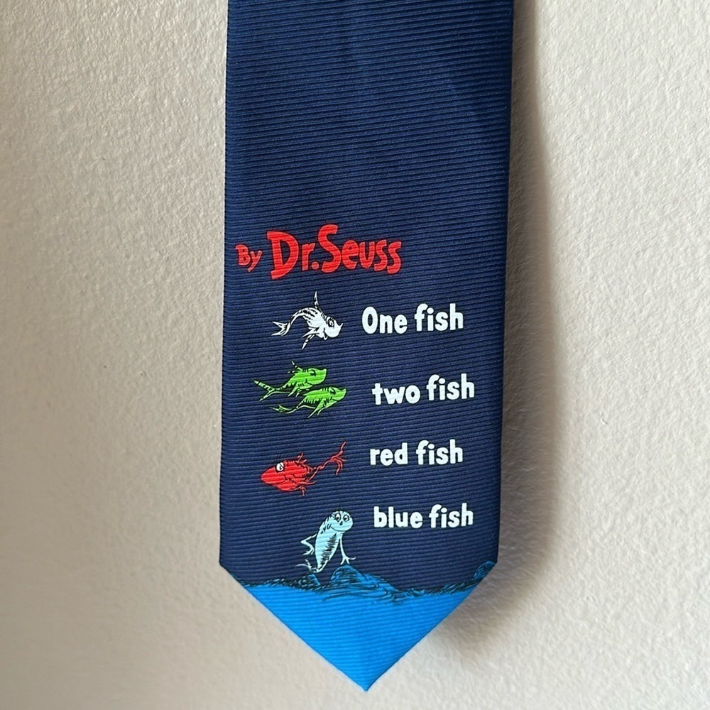 DR. SEUSS One Fish Neck Tie